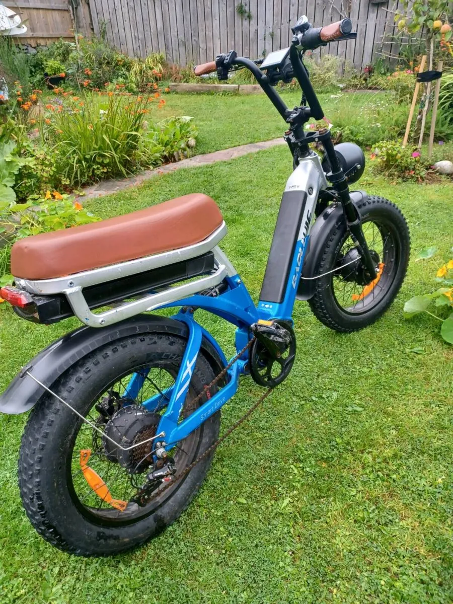 ELECTRIC MOPED 2000 WATTS - Image 2