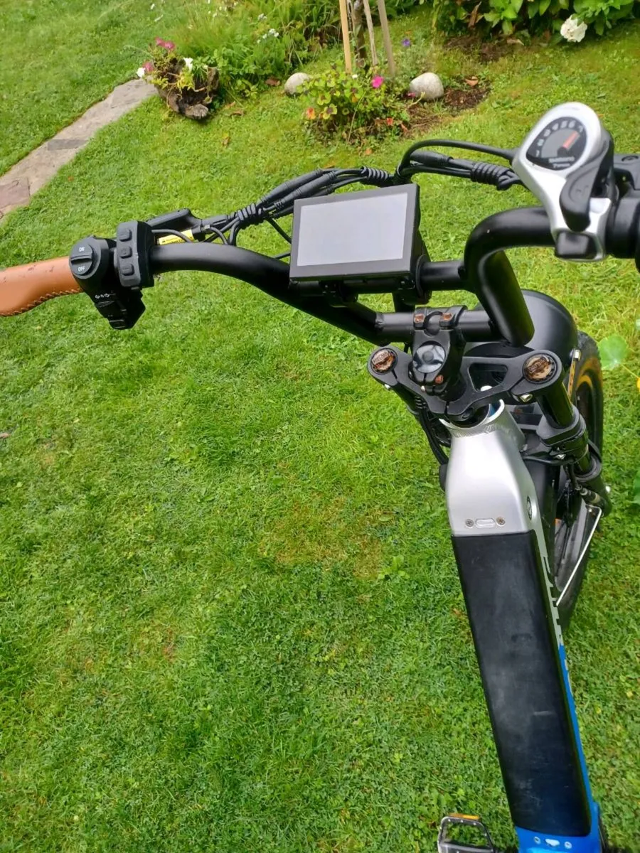 ELECTRIC MOPED 2000 WATTS - Image 3