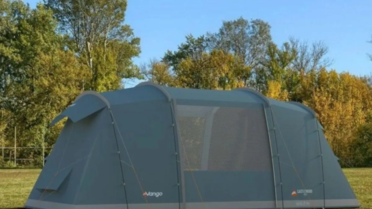 EP 2x Weekend Tickets & Pink Moon 4 Person Tent - Image 3