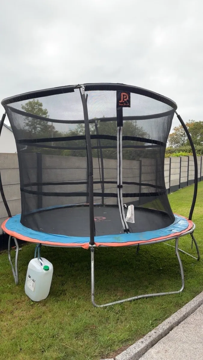 Trampoline x2 - Image 1