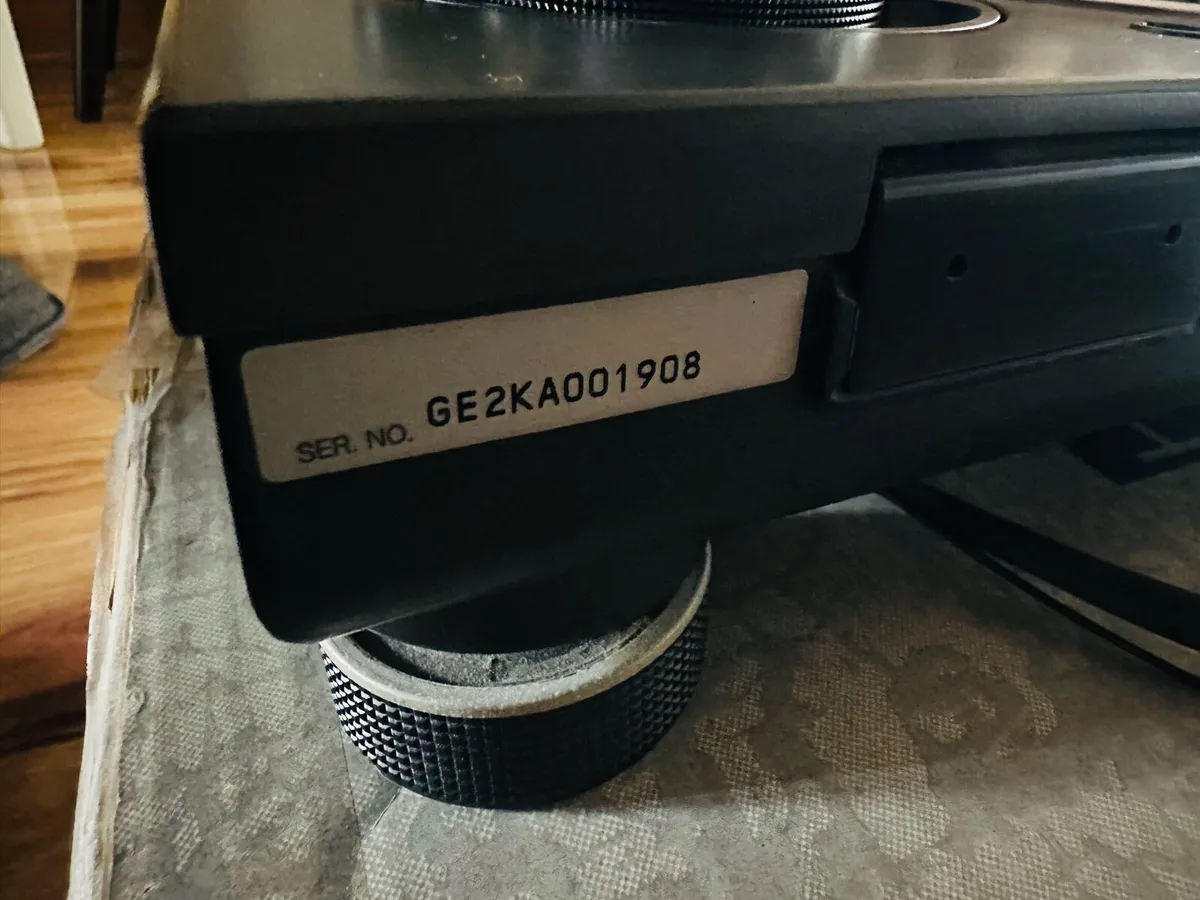 Technics SL1200 MK5 NEW - Image 4