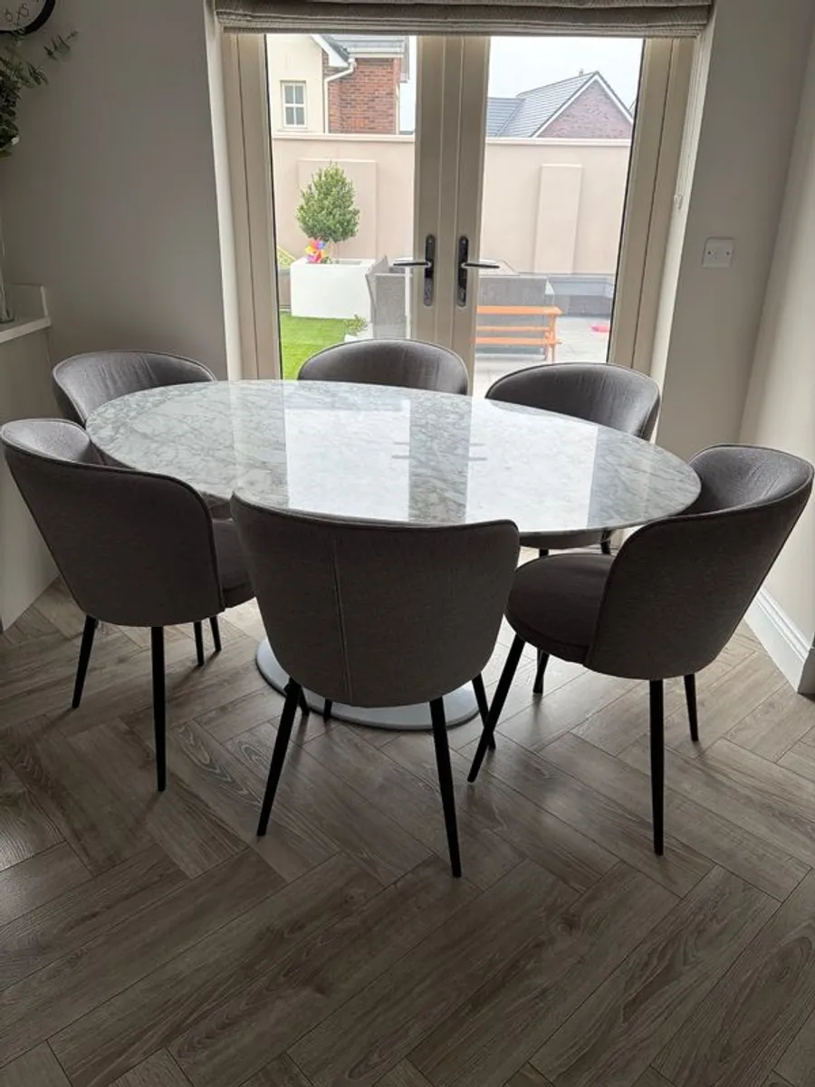 Marble oval table with 6 chairs - Image 3