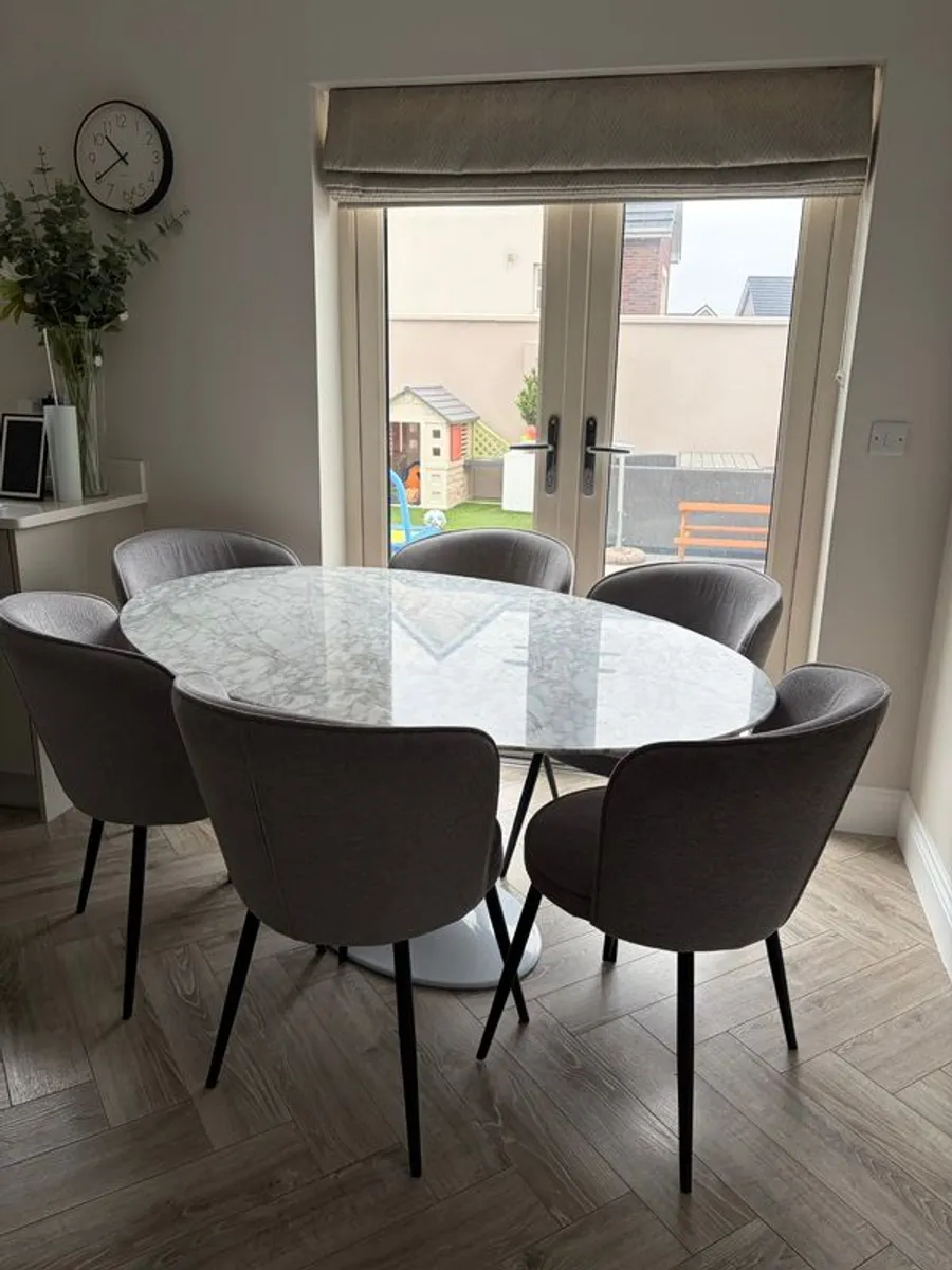 Marble oval table with 6 chairs - Image 4