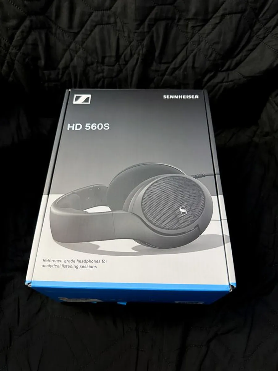 Sennheiser HD 560S Headphones - Image 3