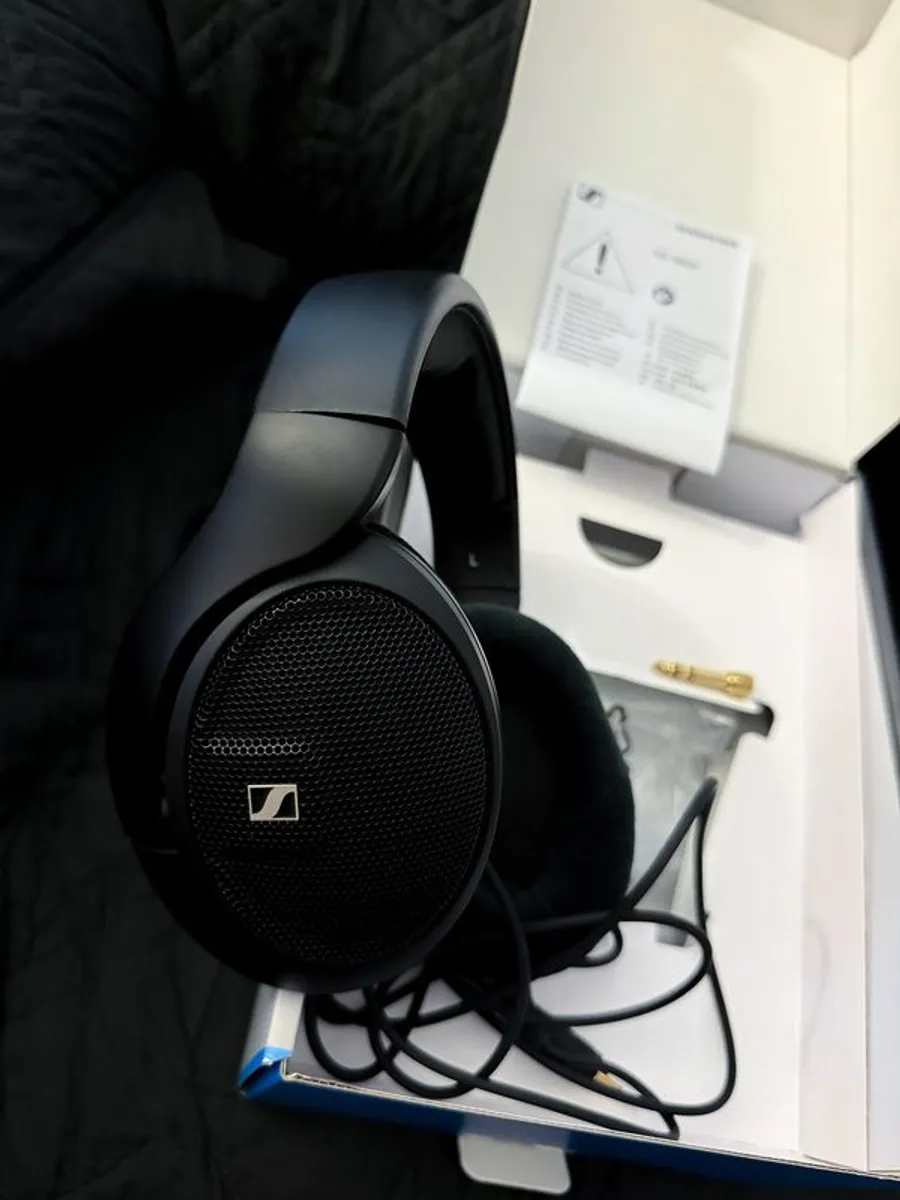 Sennheiser HD 560S Headphones - Image 4