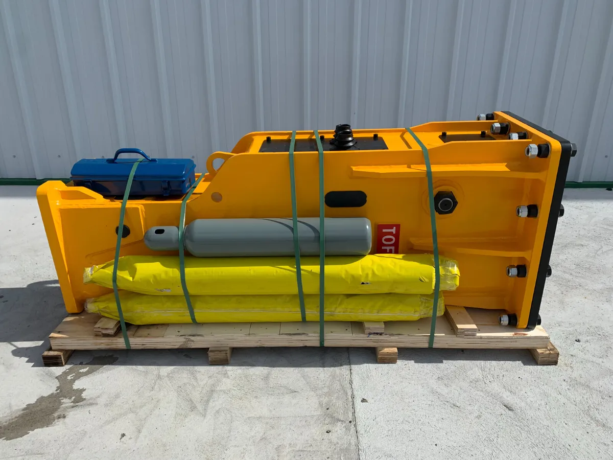 UNRESERVED 2026 HYDRAULIC BREAKERS FOR AUCTION - Image 1