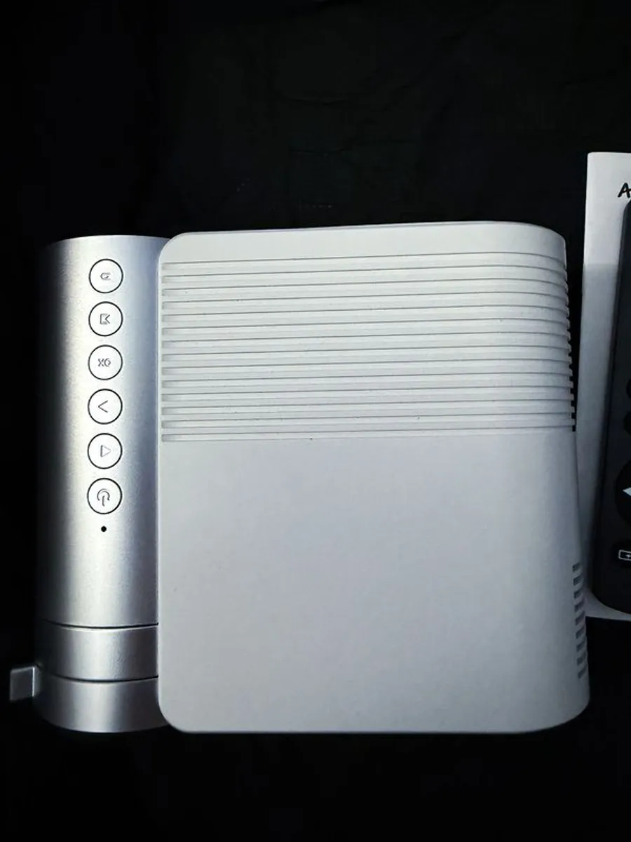 Mini Projector Antmap with WiFi and Bluetooth - Image 4