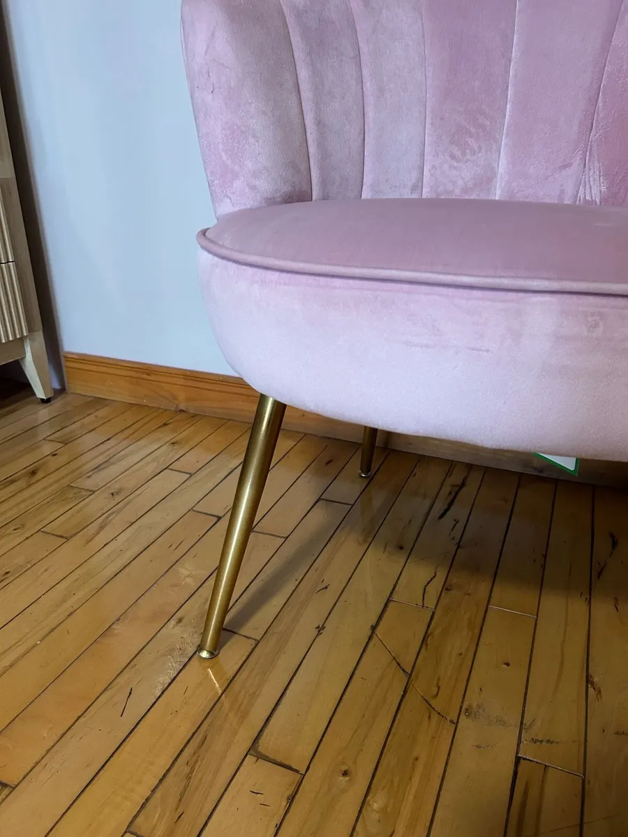 Pink Velvet Shell Accent Chair - Image 4