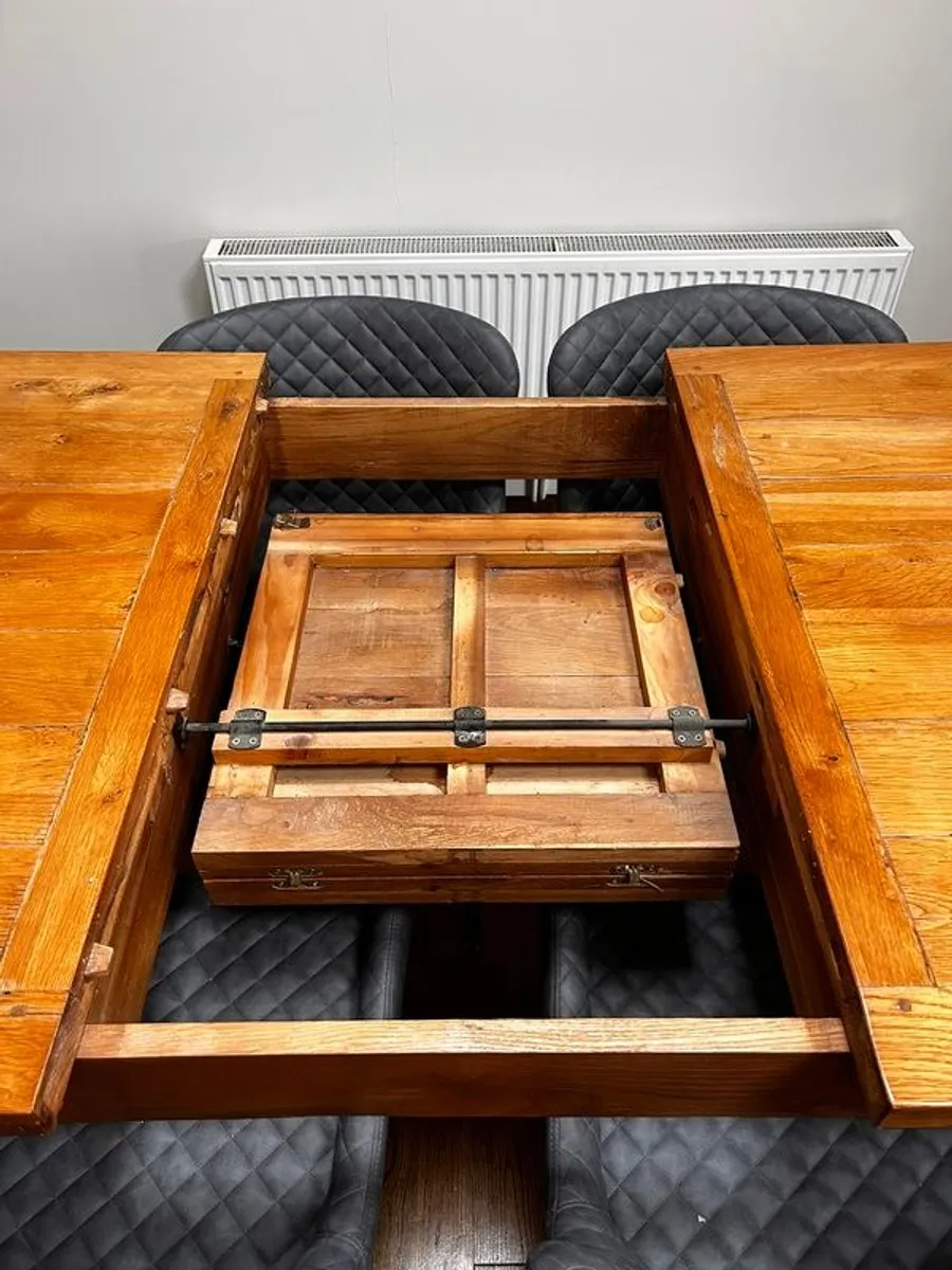 Kitchen table (extendable) - Image 2