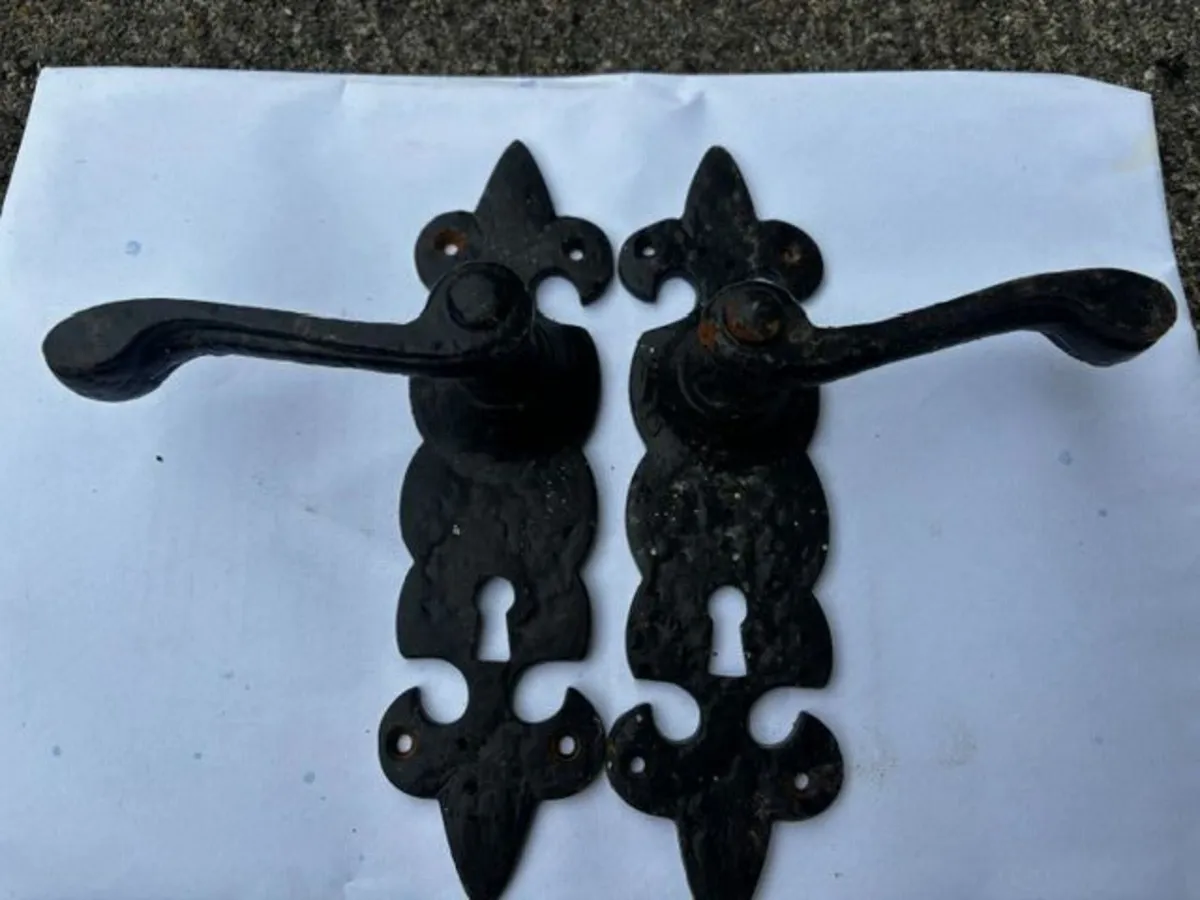 Door handles