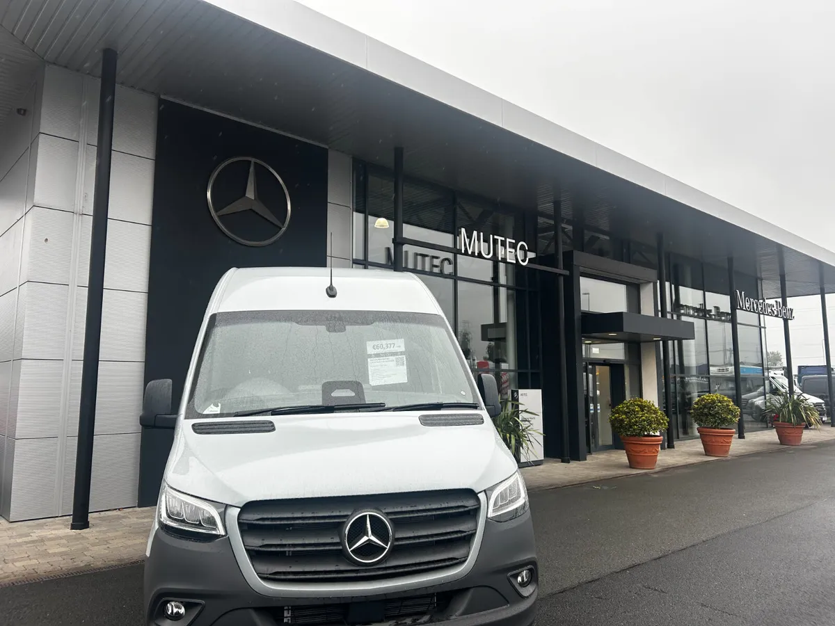 Mercedes-Benz Sprinter 319 Panel Van SELECT L2H2 - Image 2