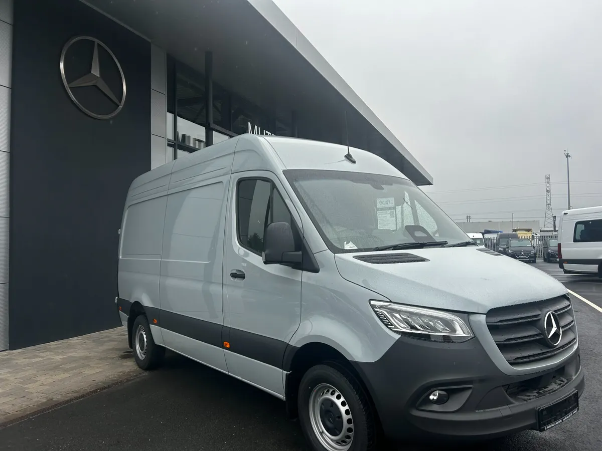 Mercedes-Benz Sprinter 319 Panel Van SELECT L2H2 - Image 1