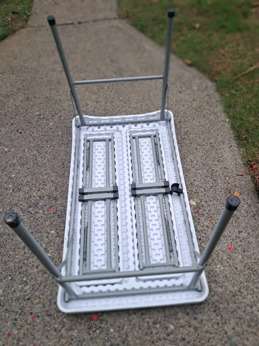 Camping table - Image 3