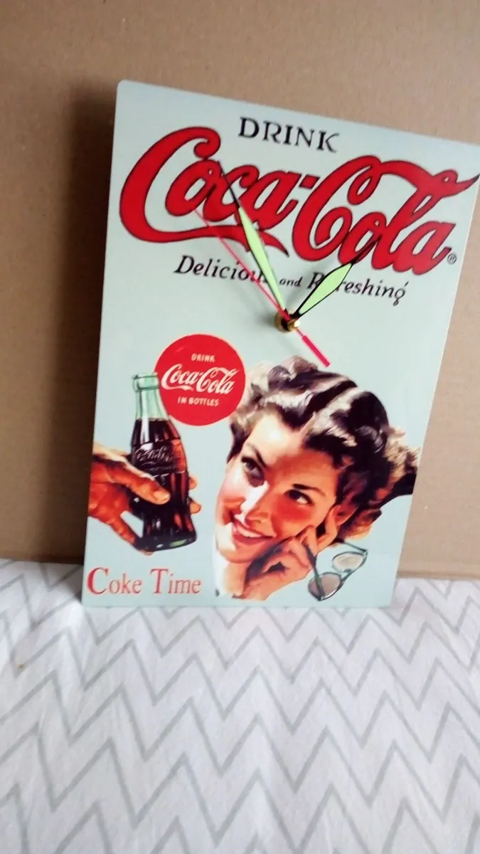 Coke Cola novelty wall clock - Image 2