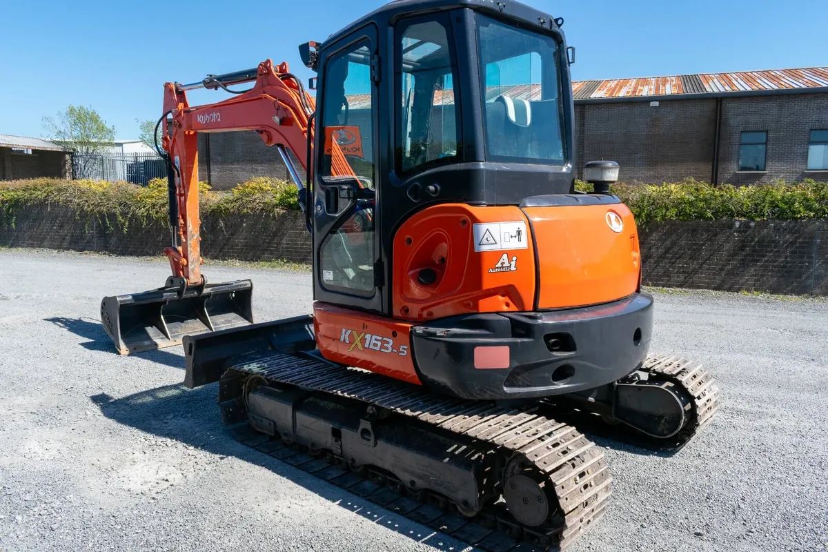 2020 Kubota KX163-5 Digger - Image 2