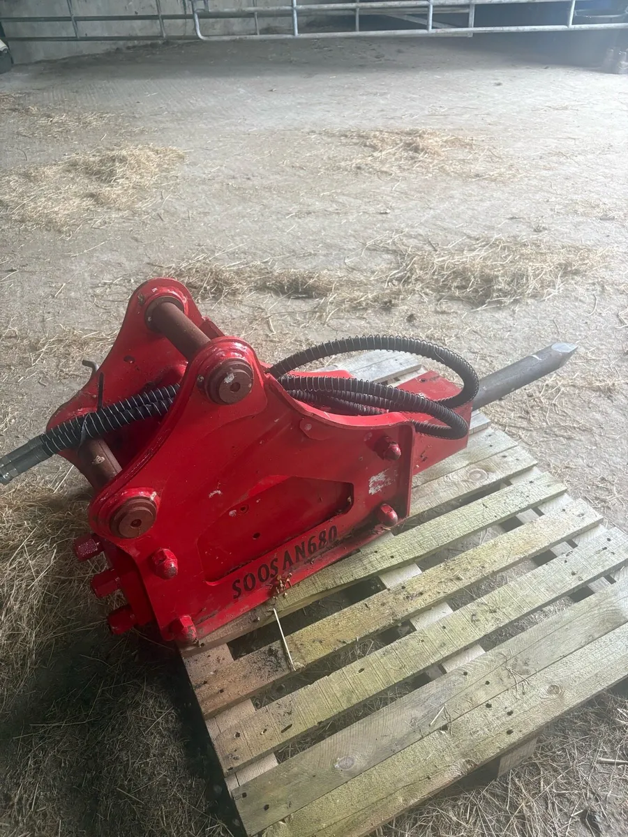 ROCK BREAKER , Baler , rake , mower , slurry tank - Image 2