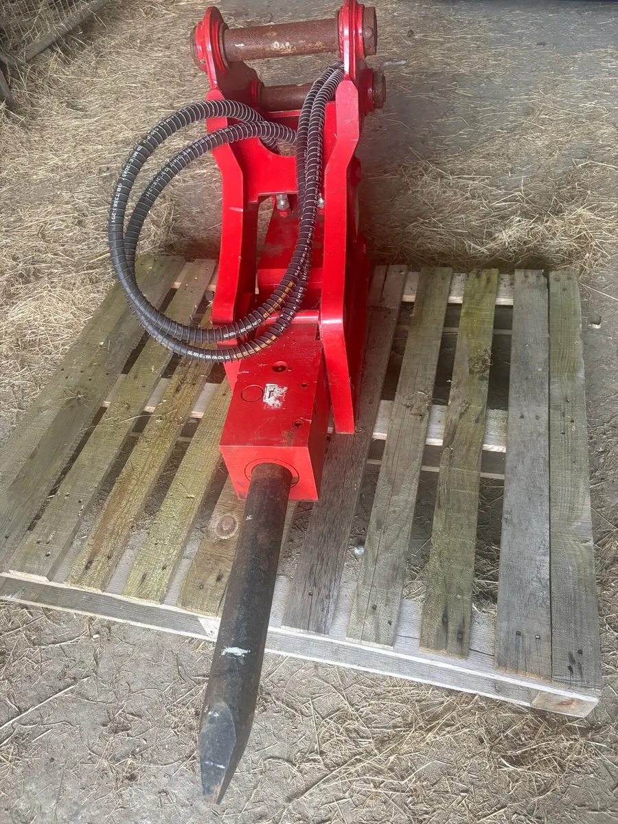ROCK BREAKER , Baler , rake , mower , slurry tank - Image 4