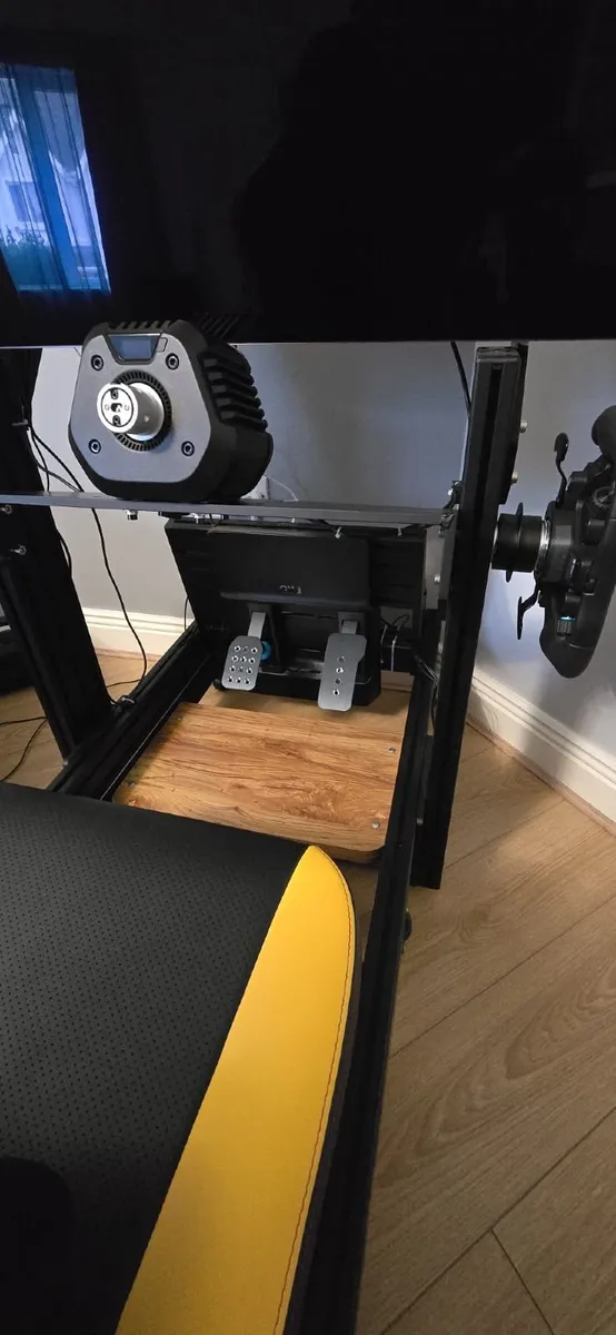 Logitech + GT Omega Sim Racing RIG - Image 2