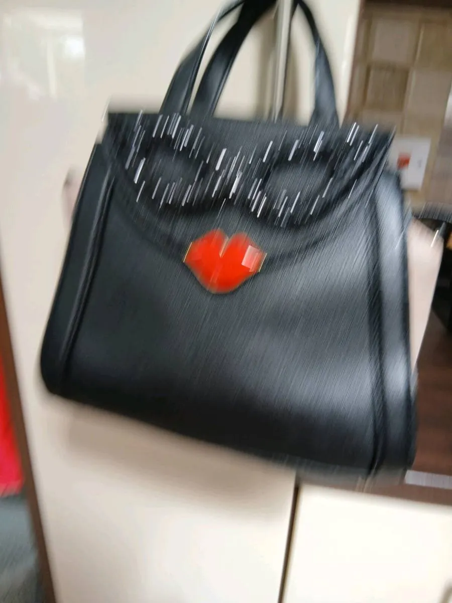 HAND BAGS ALL NEW - Image 1