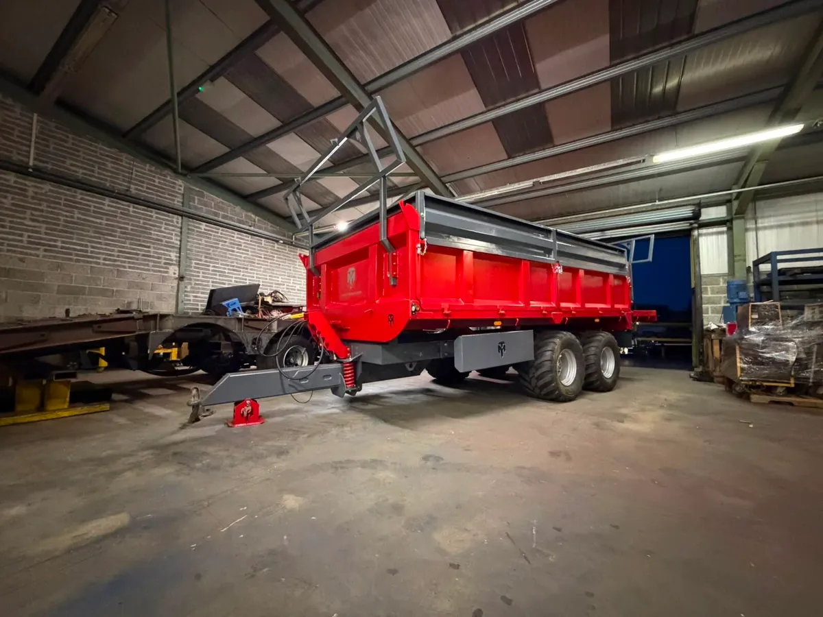 M T Plant 12ton dropside 15x8 - Image 4