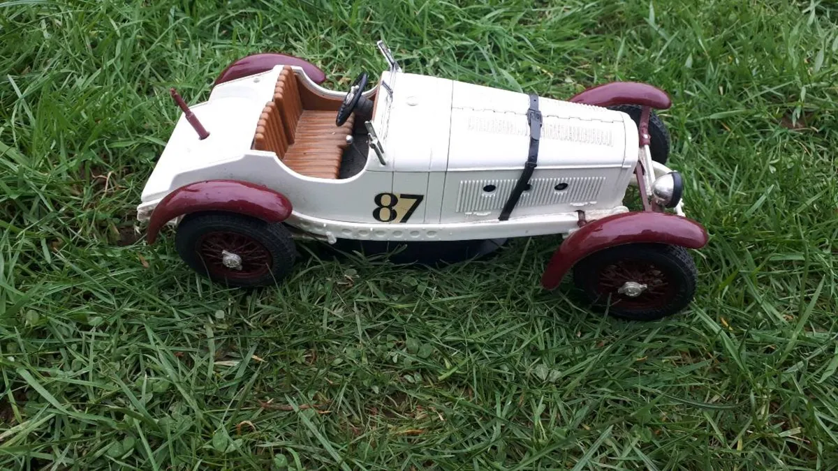 Mercedes Model - Image 1