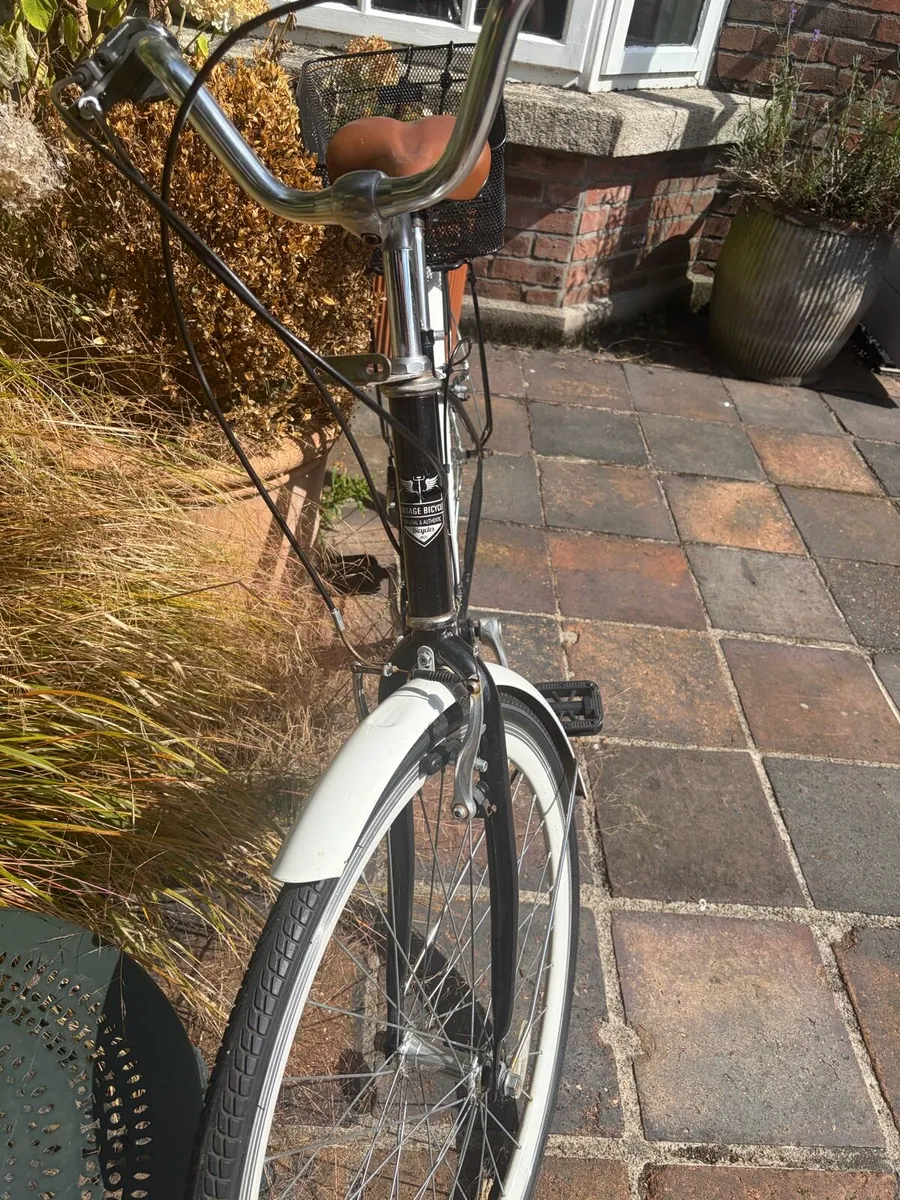 Vintage bicycle - Image 2