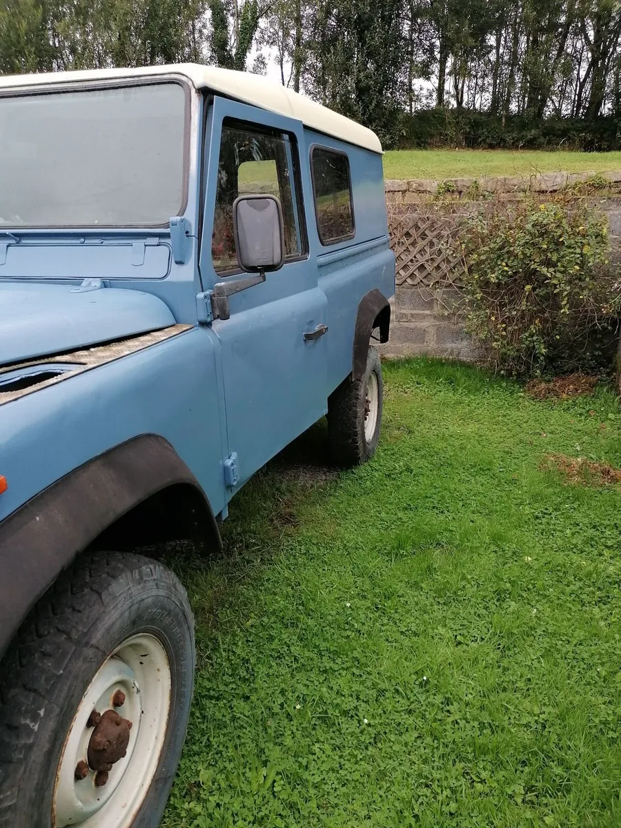 Land Rover Defender 1987 - Image 2
