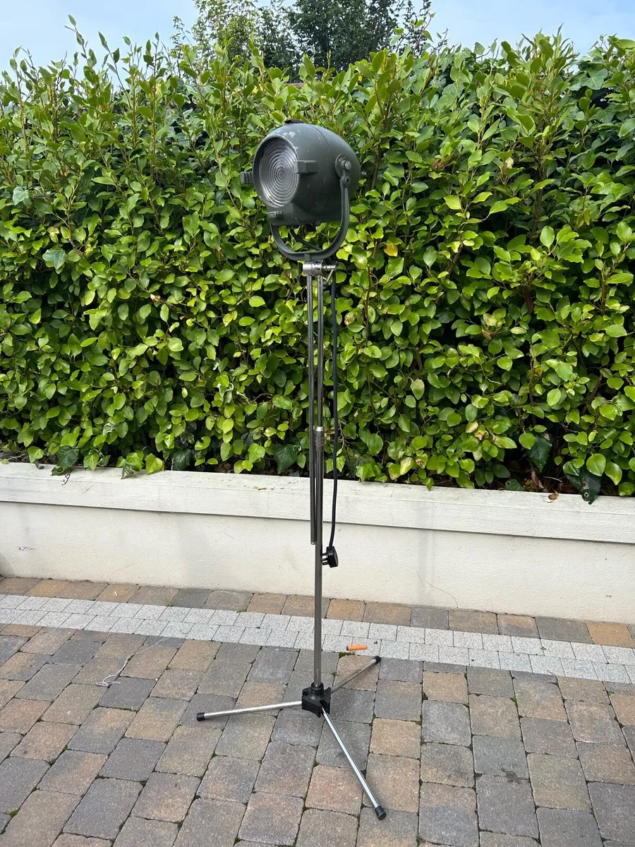 Mid century strand stage / theatre light retro - Image 1