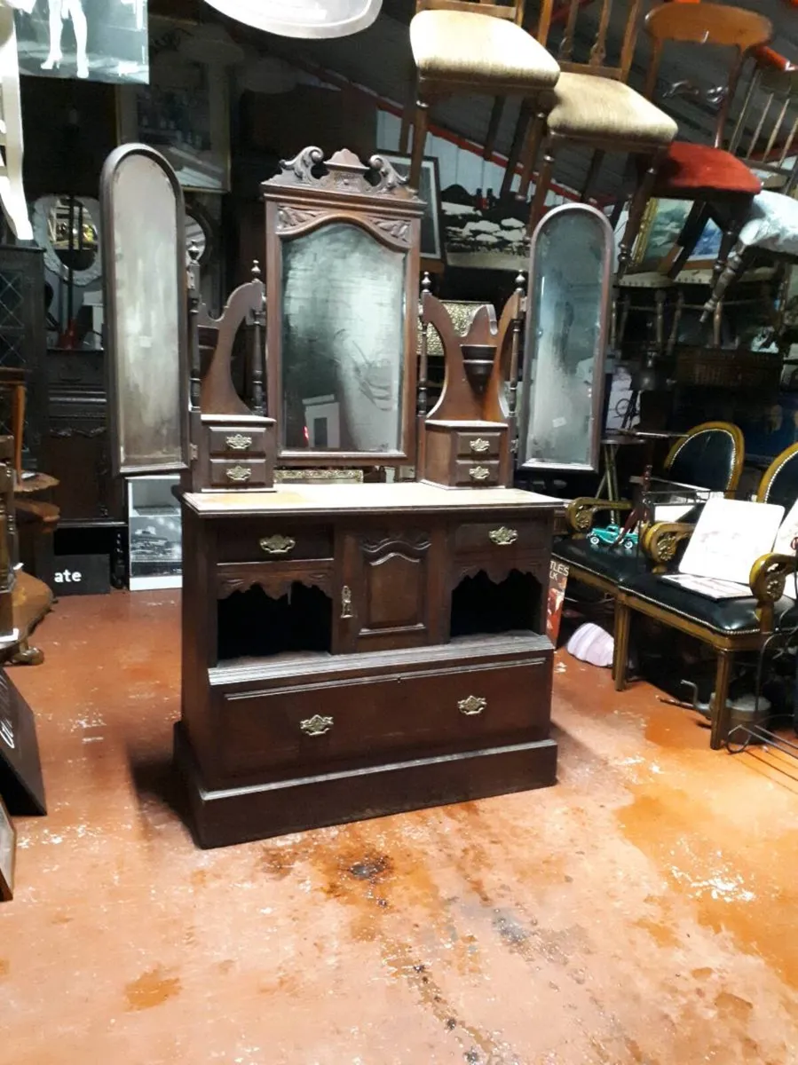 Victorian Triple Mirror Dressing Table - Image 1