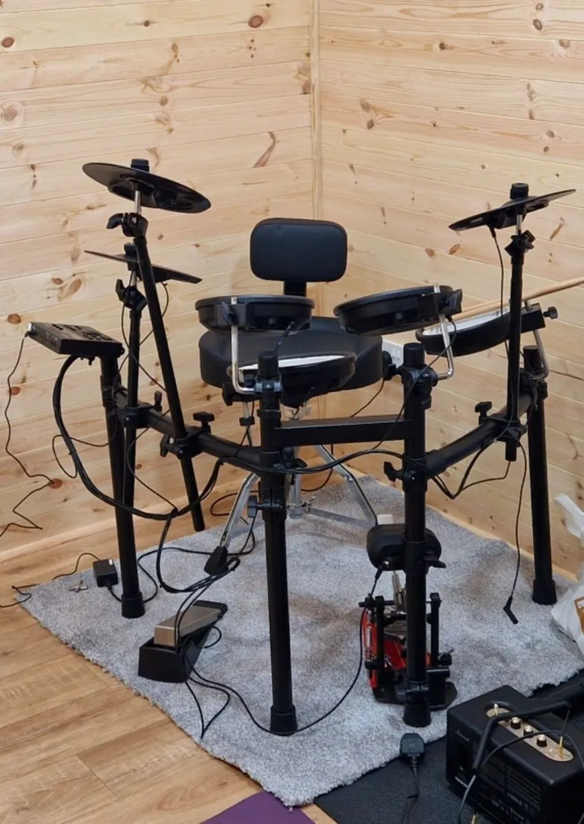 Roland TD-07MK-V Electronic Drumkit - Image 1