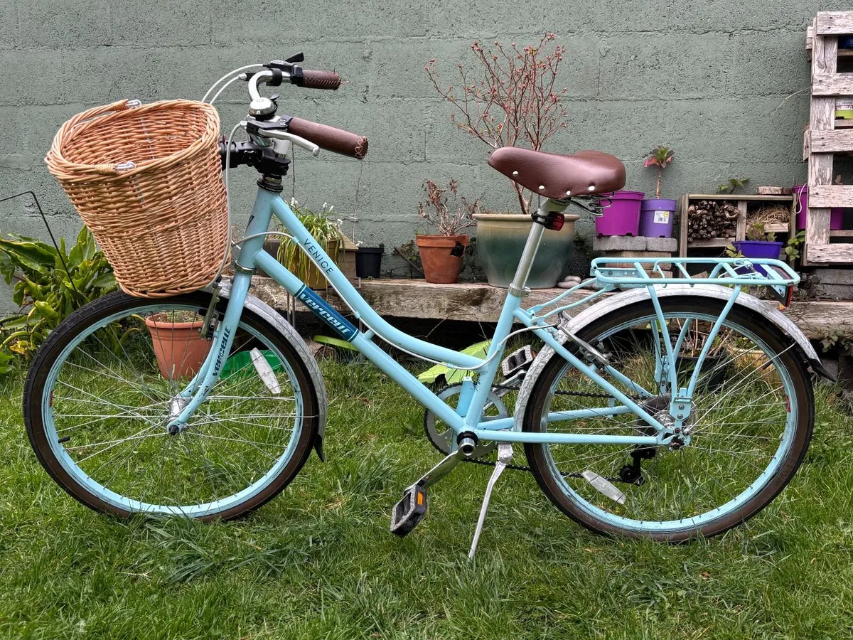 Girl's bicycle