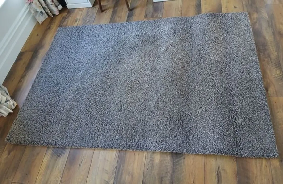 LARGE RUG - Image 3