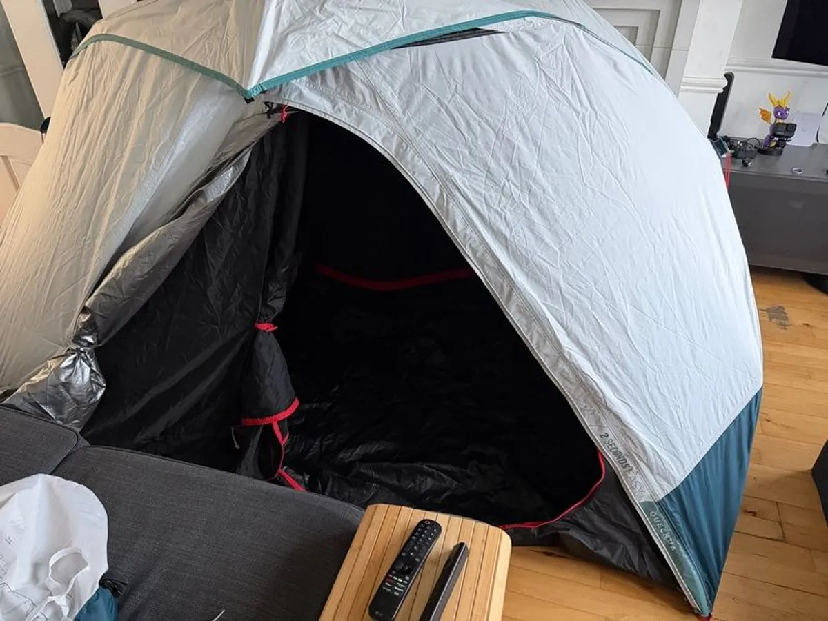 Decathlon 2 person 2 second tent - Image 2