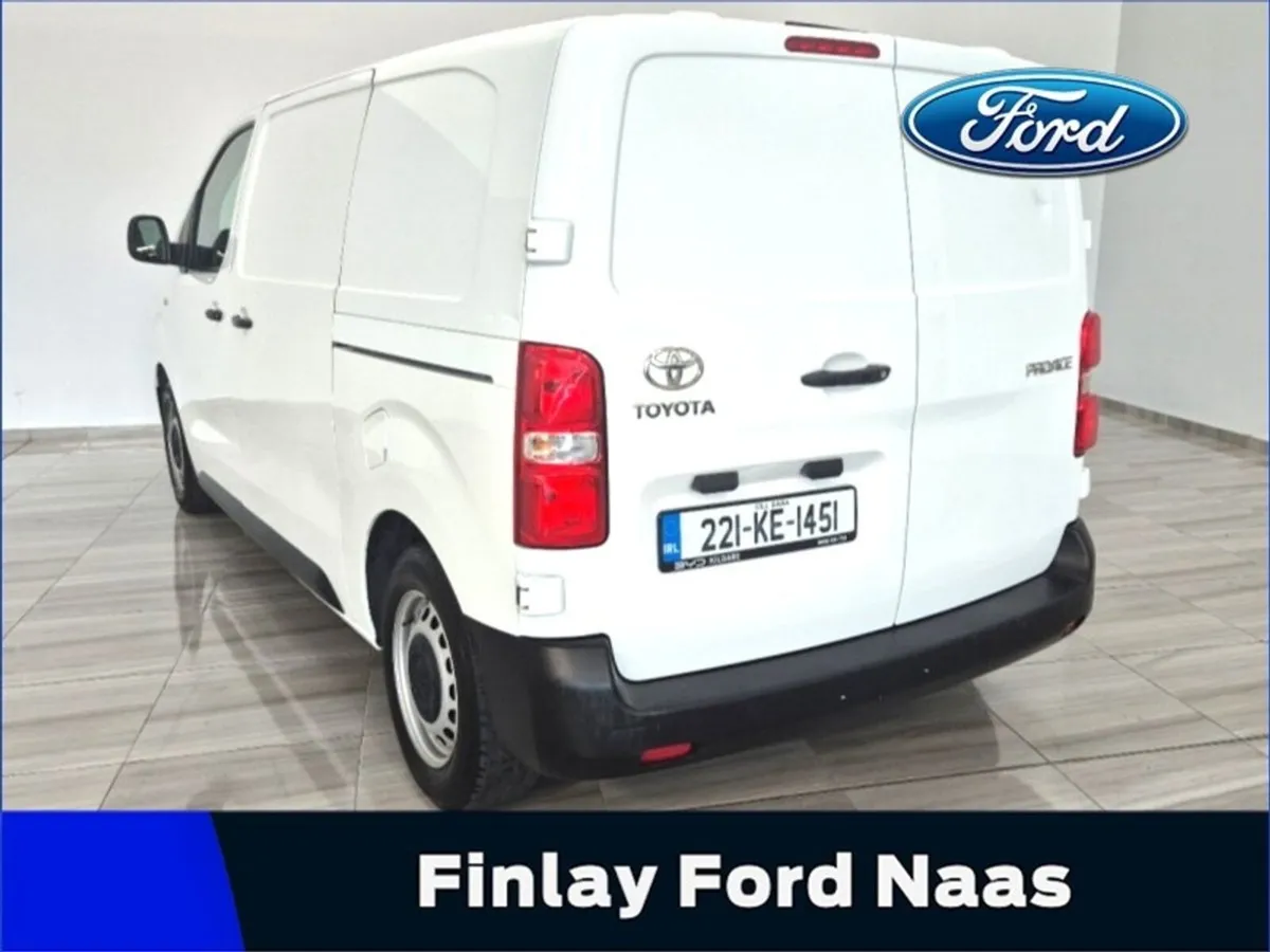 Toyota Proace 1.5 (100HP) GL MWB 4DR Ply Lining - Image 3