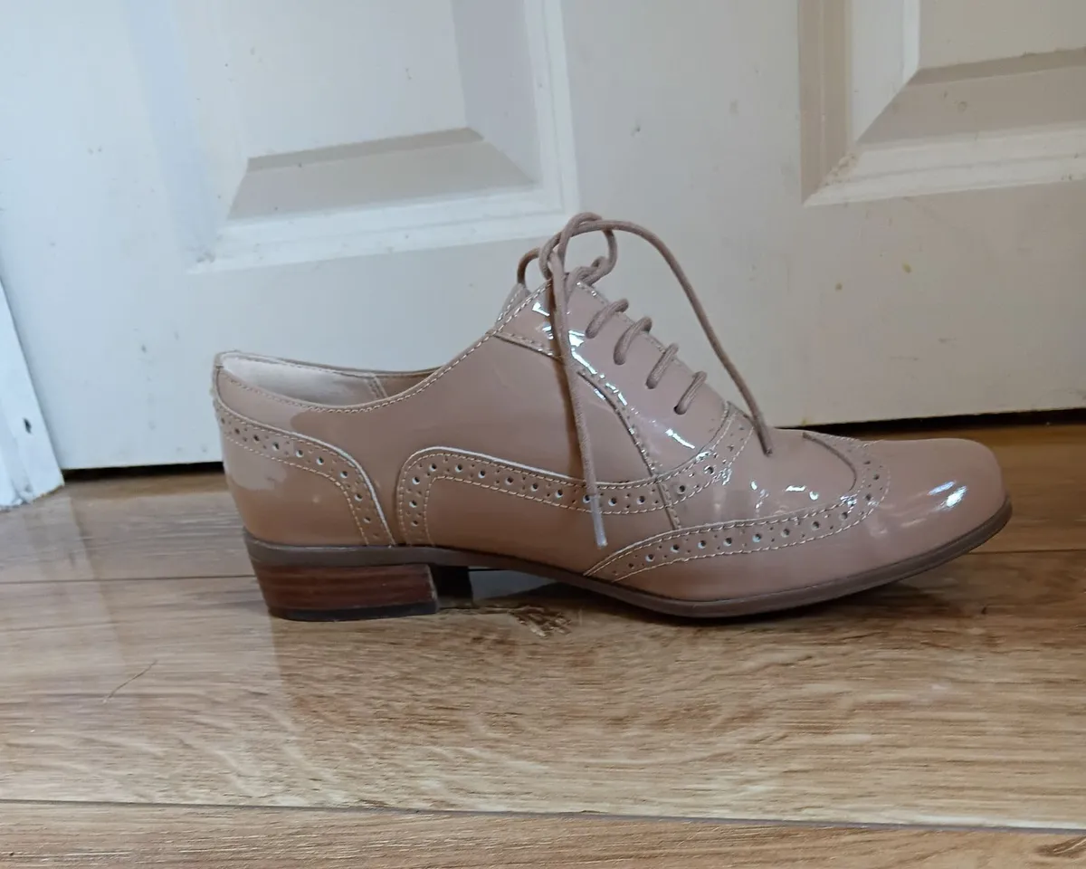 Clarks brogues - Image 2