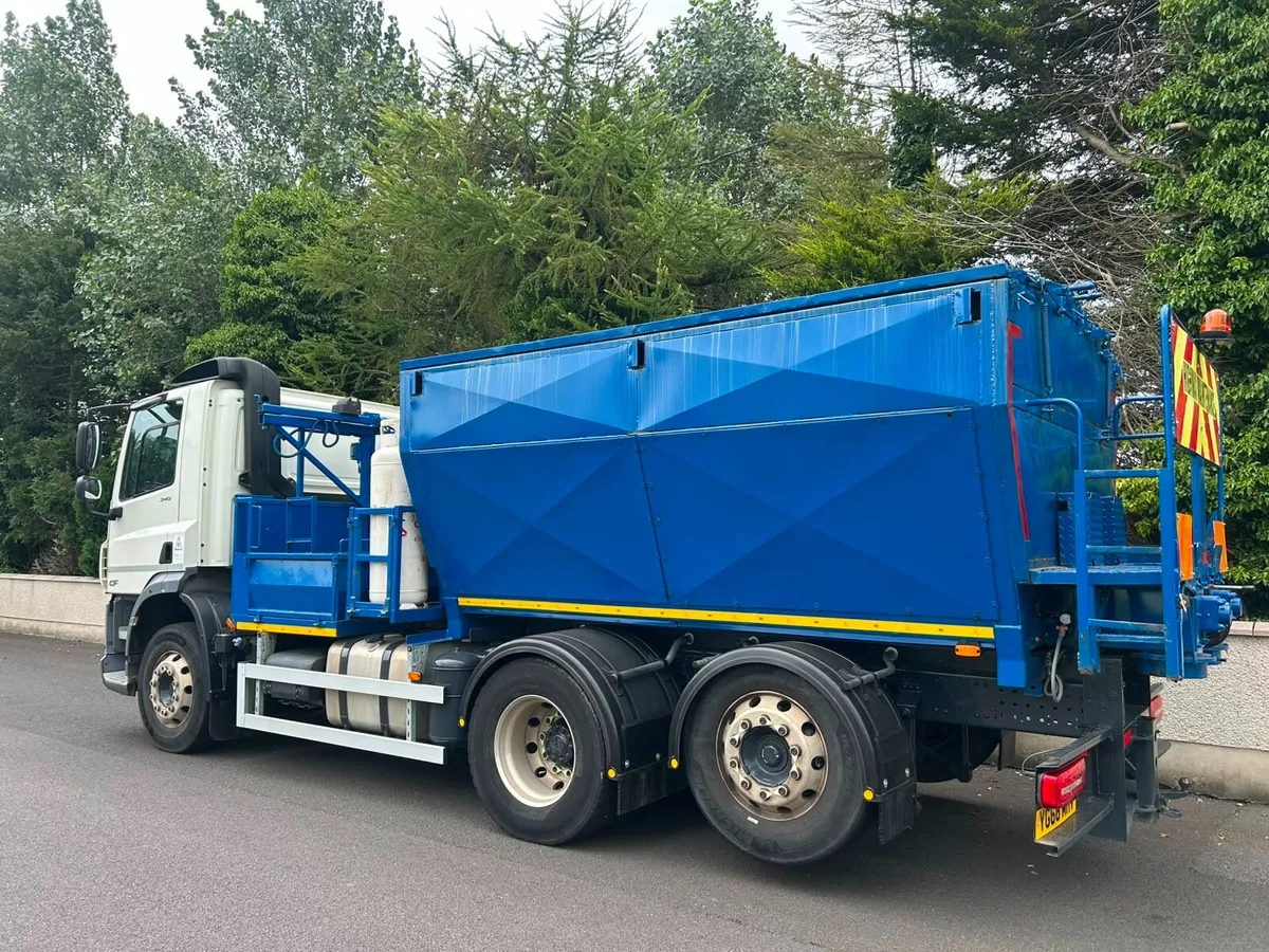 December 2018 DAF CF 340 Hotbox - Image 4