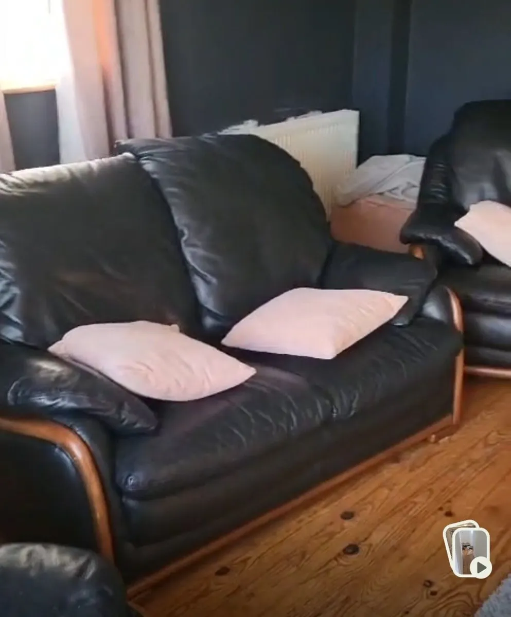 Black leather sofa - 3+2+1 seater - Image 2