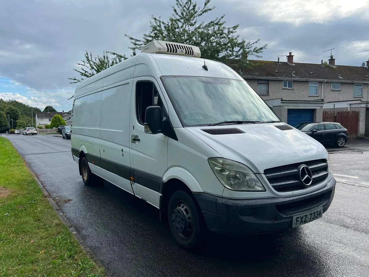 2014 Mercedes-Benz Sprinter 513 CDI - Image 2