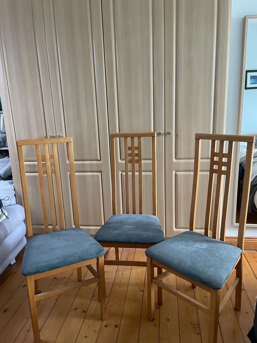 Stylish dining chairs - Image 3