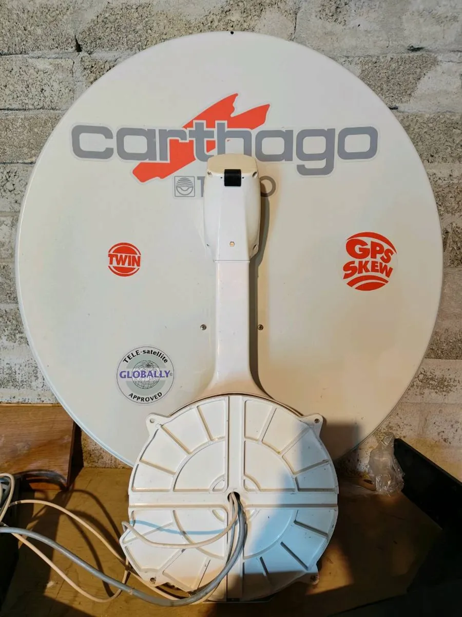 Satellite dish for motorhome
