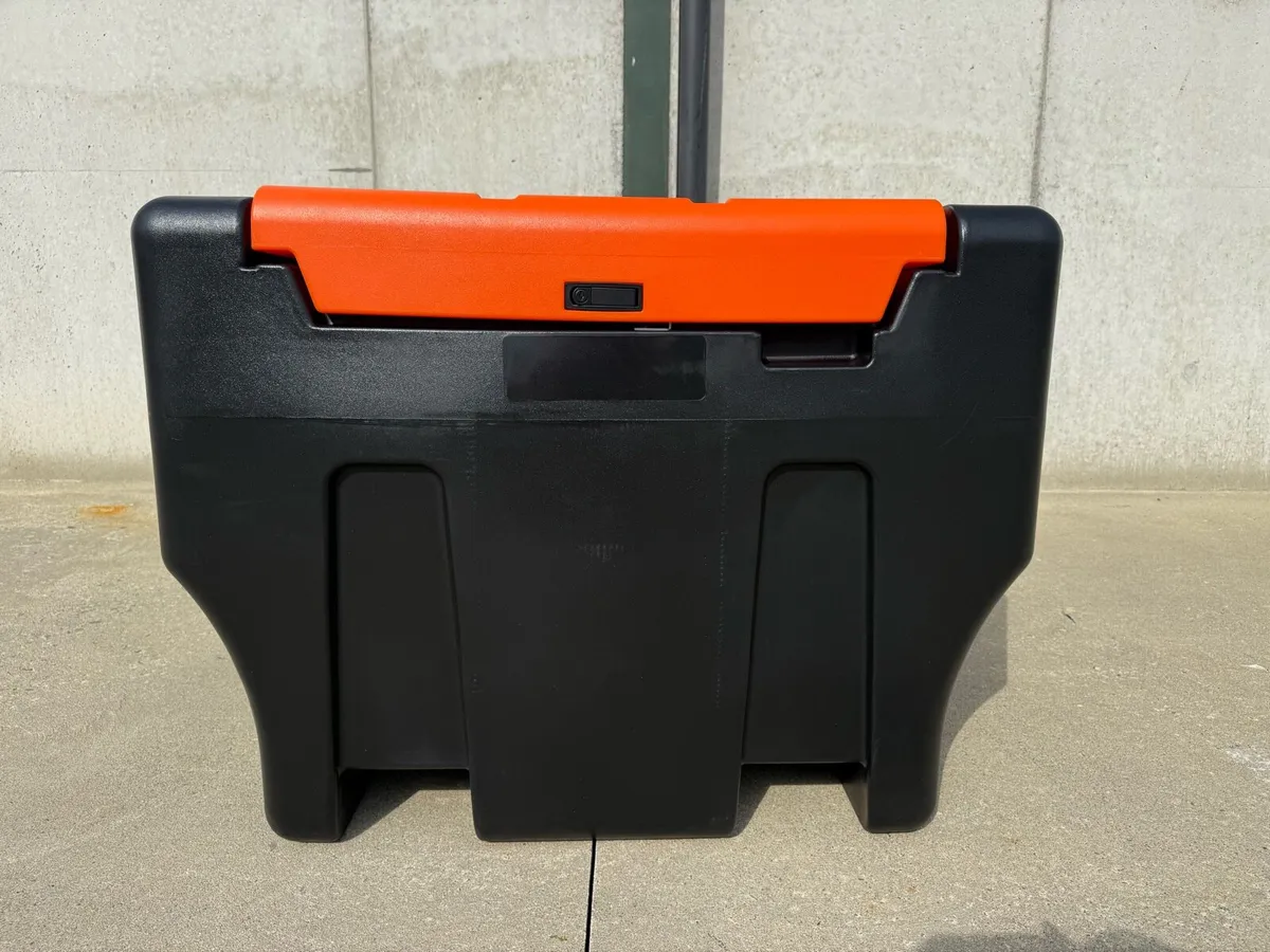 New 400 litre DCE fuel / add blue bowser - Image 4