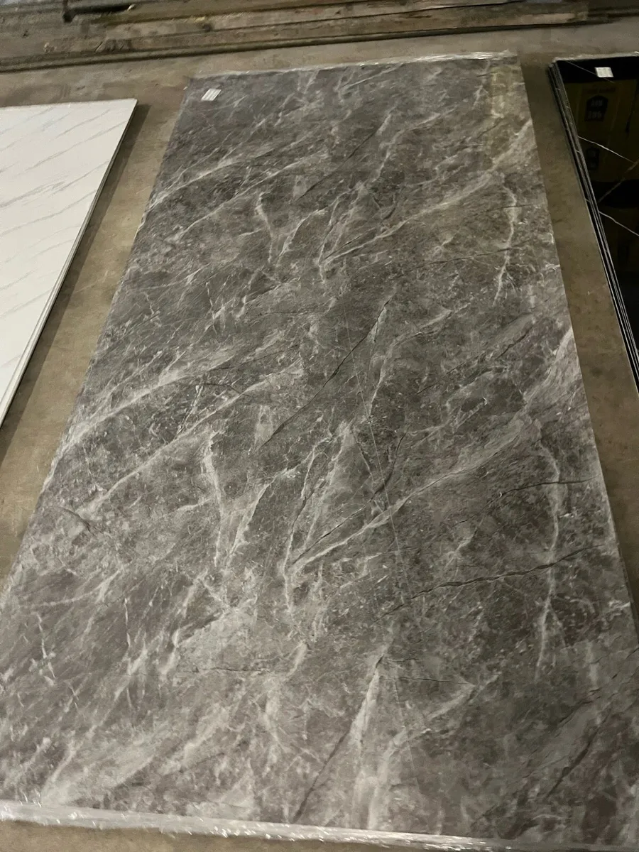 Wall panels and adhesive - Image 4