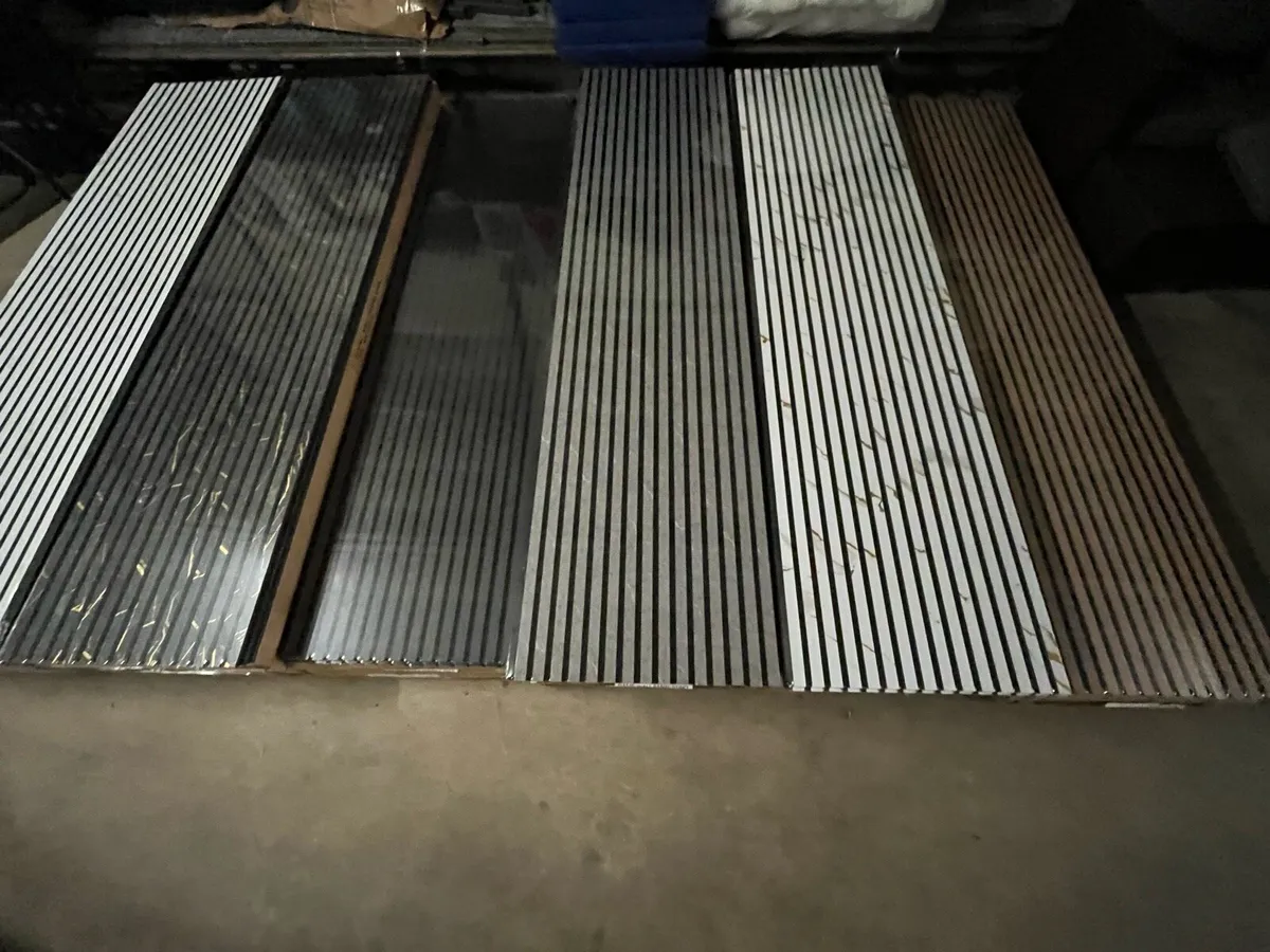 Wall panels and adhesive - Image 2