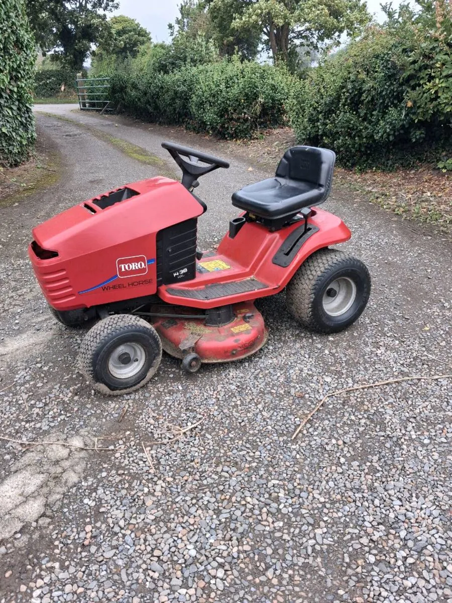 Toro ride on mower - Image 2