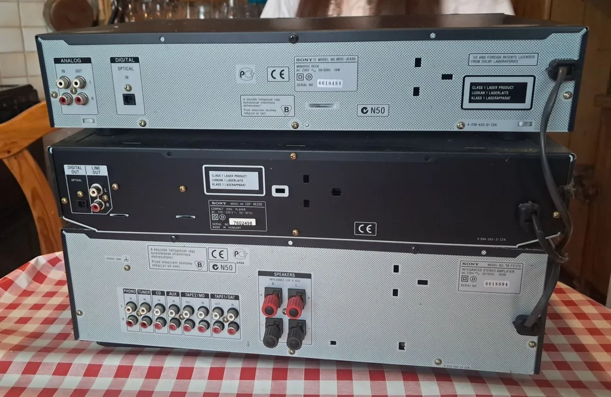 Sony Minidisc deck, CD player and Amp - Image 3