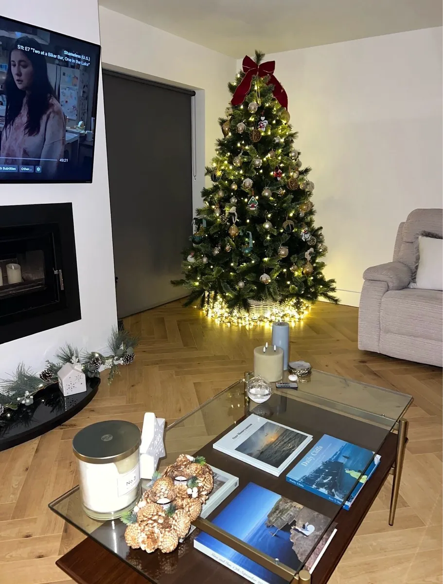 Coffee Table - Image 4
