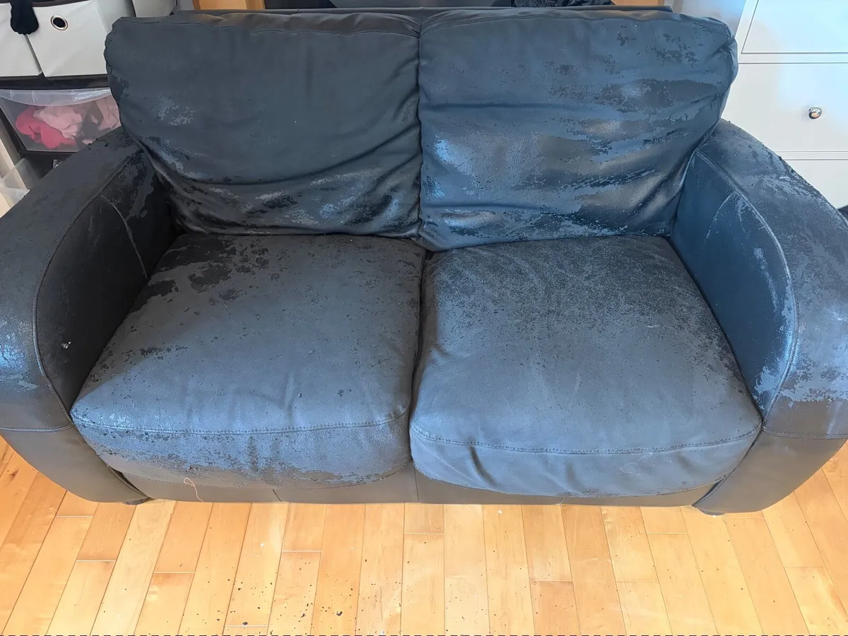 Couch- black - Image 2