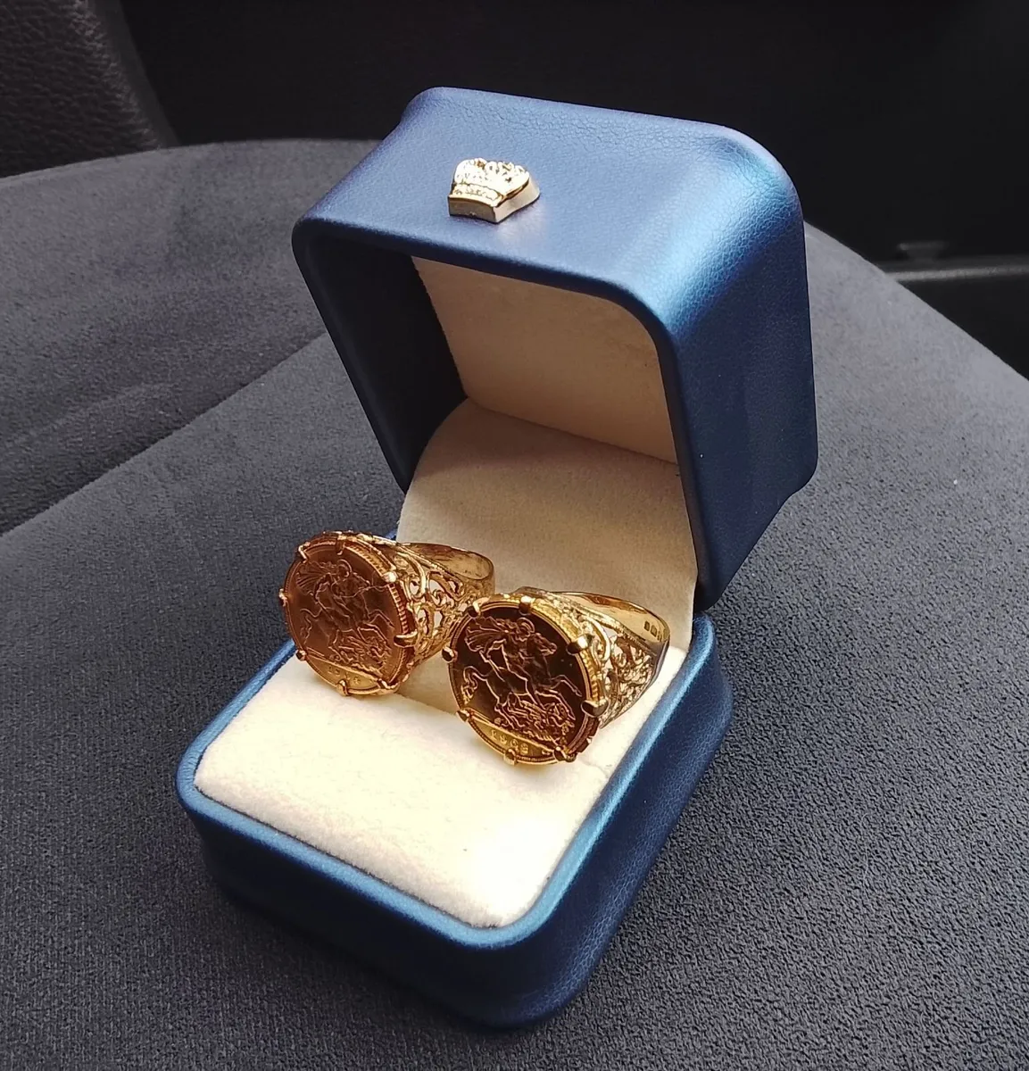 Unique Pair Of 🪙GOLD SOVEREIGN RINGS🪙 - Image 3