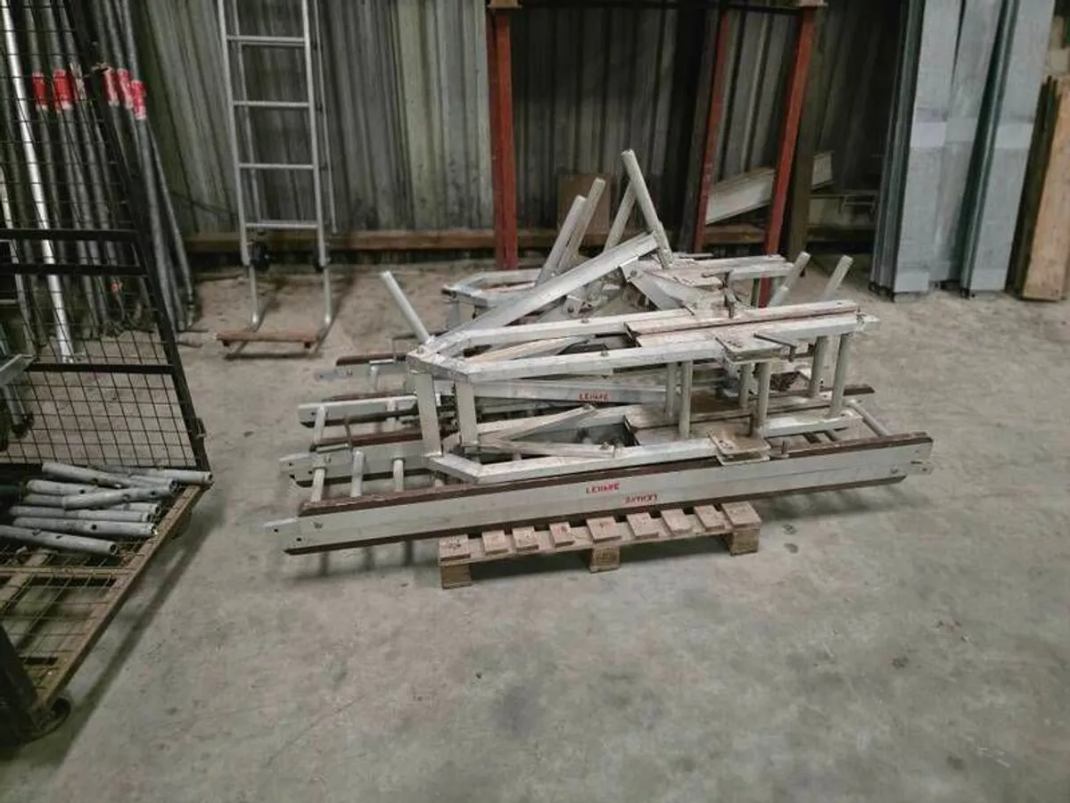 roof ladder platform - Image 2