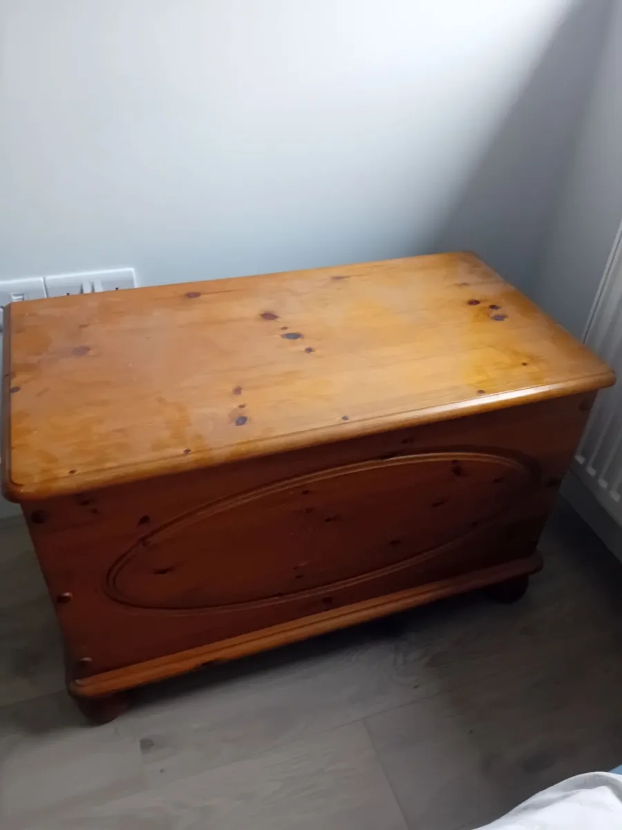 Storage chest - Image 2